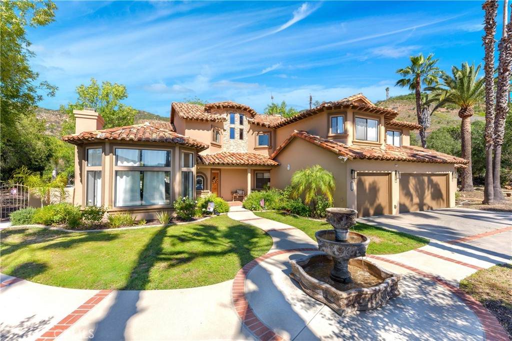 https://bt-photos.global.ssl.fastly.net/socal/orig_boomver_1_419223158-2.jpg