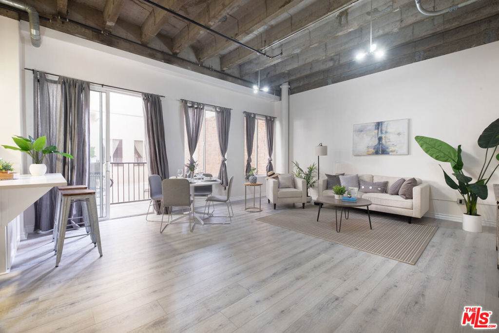 312 5th Street - Photo 1