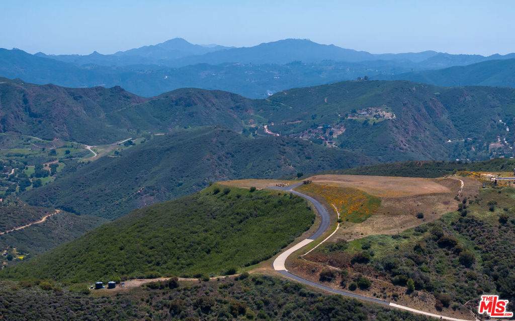 https://bt-photos.global.ssl.fastly.net/socal/orig_boomver_1_419335260-2.jpg