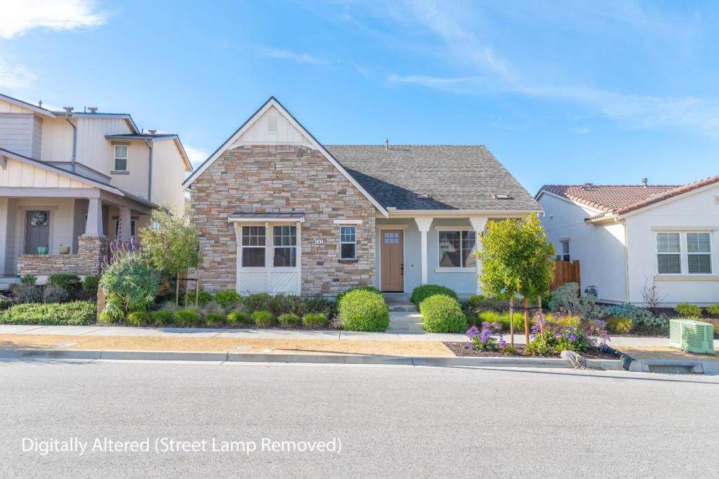 482 Lassen Way - Photo 1