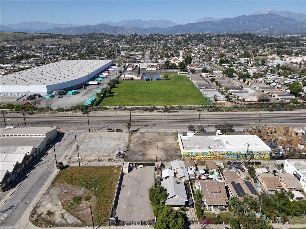 https://bt-photos.global.ssl.fastly.net/socal/orig_boomver_1_419421346-2.jpg