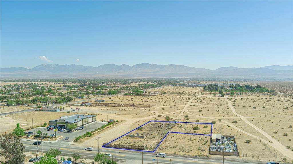 90 Palmdale Blvd - Photo 1