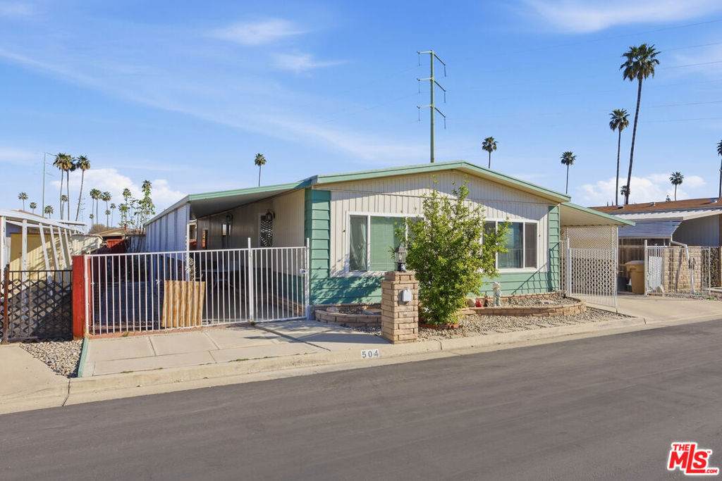 https://bt-photos.global.ssl.fastly.net/socal/orig_boomver_1_419710870-2.jpg