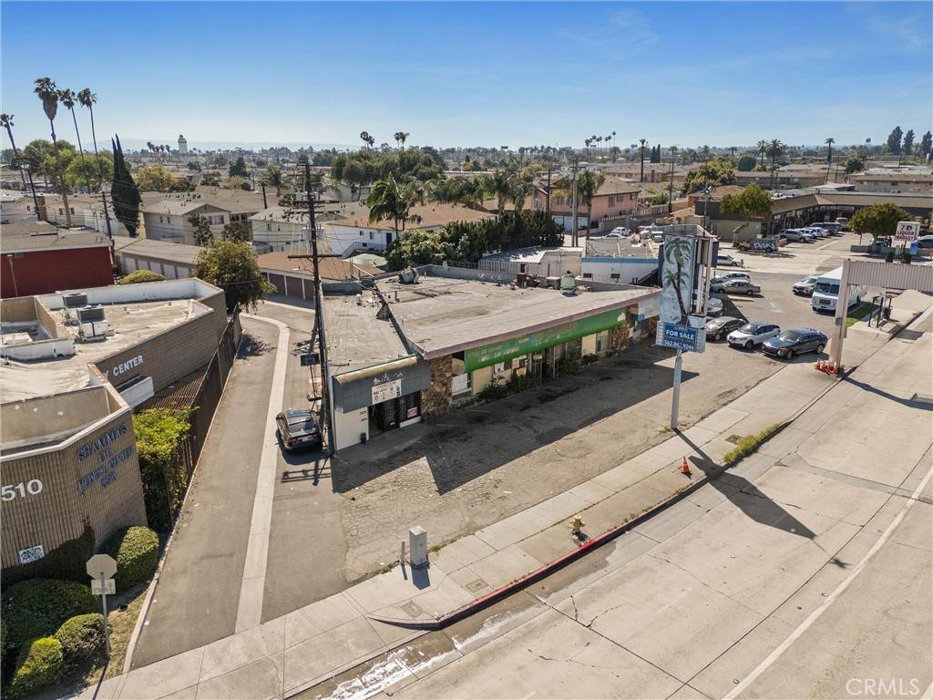 https://bt-photos.global.ssl.fastly.net/socal/orig_boomver_1_419758096-2.jpg