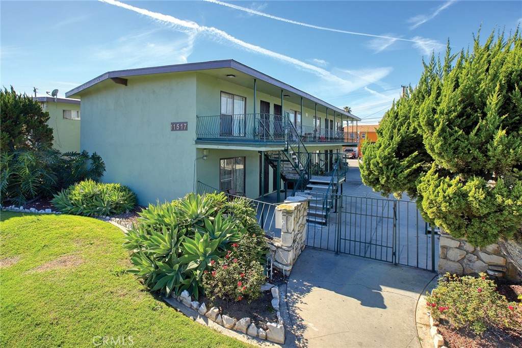 https://bt-photos.global.ssl.fastly.net/socal/orig_boomver_1_419782191-2.jpg