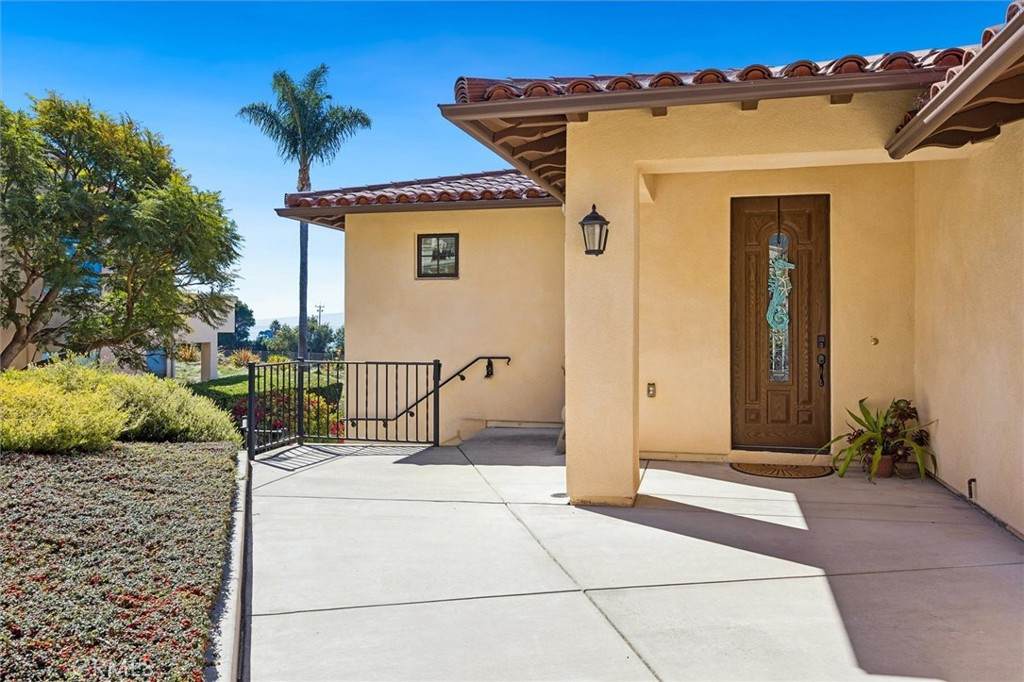 https://bt-photos.global.ssl.fastly.net/socal/orig_boomver_1_419867187-2.jpg