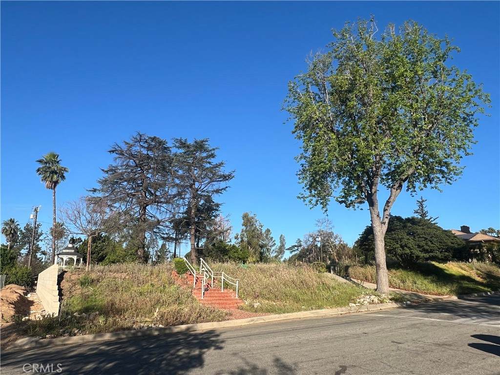 2261 Sinaloa - Photo 1