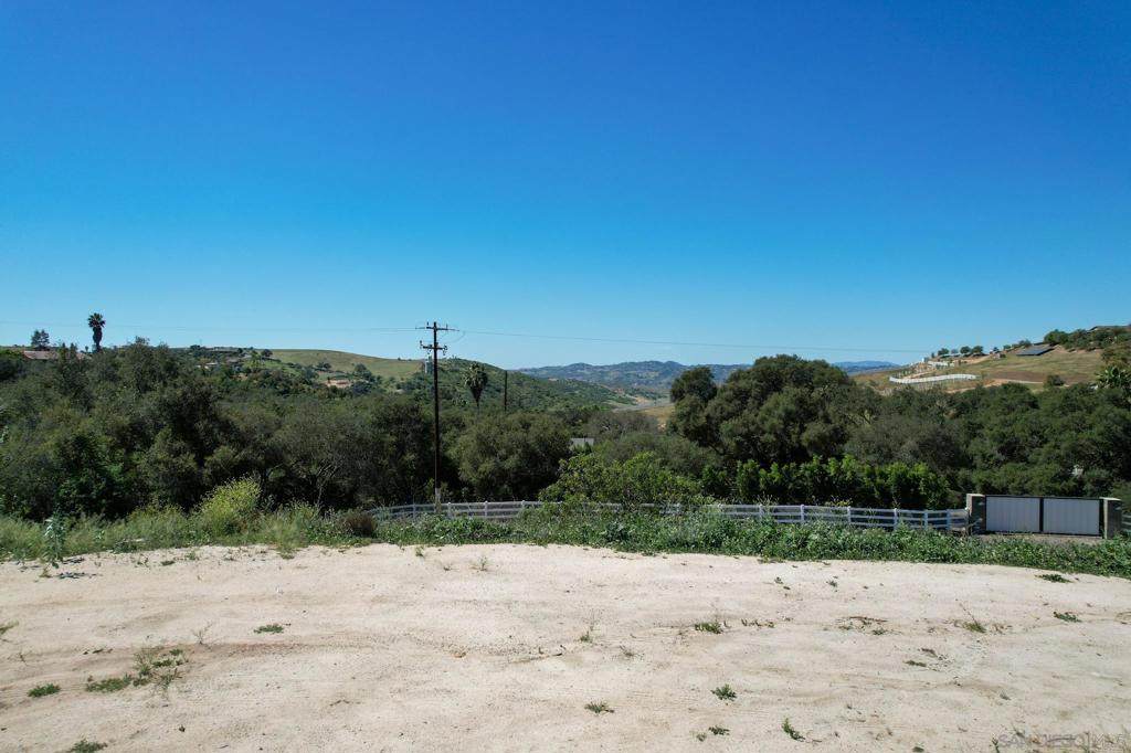 https://bt-photos.global.ssl.fastly.net/socal/orig_boomver_1_419943343-2.jpg