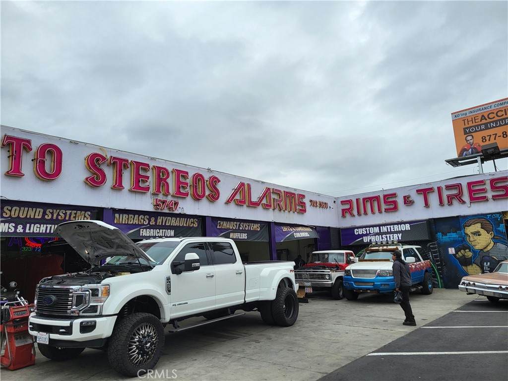 https://bt-photos.global.ssl.fastly.net/socal/orig_boomver_1_419965775-2.jpg
