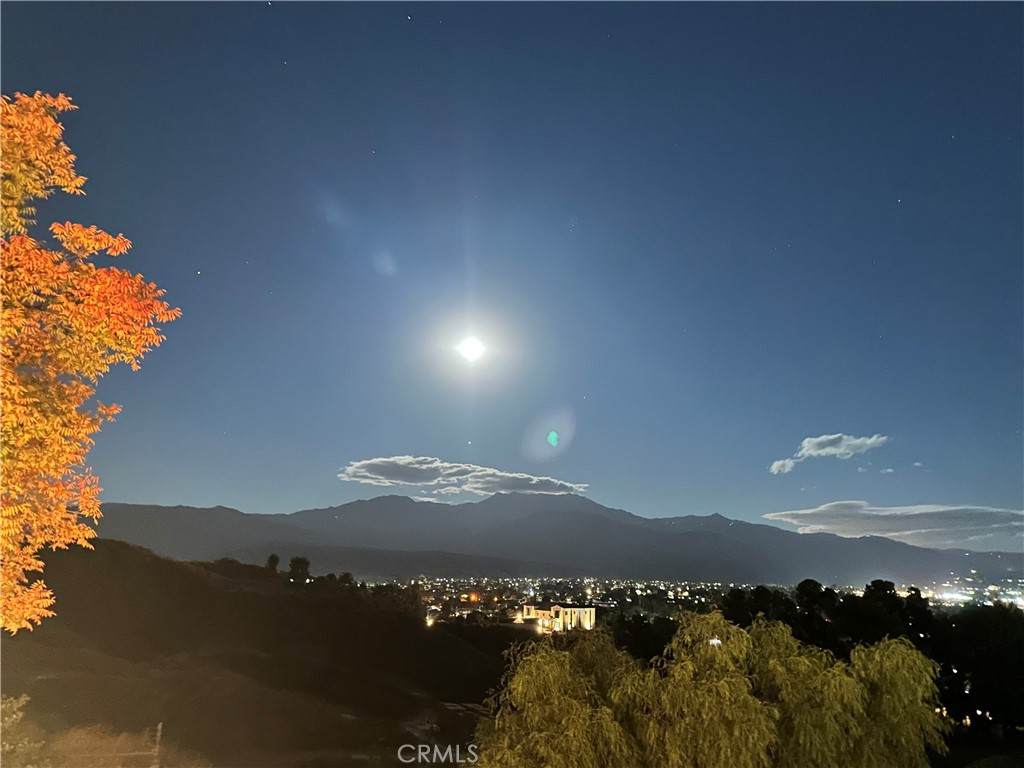 https://bt-photos.global.ssl.fastly.net/socal/orig_boomver_1_419979811-2.jpg