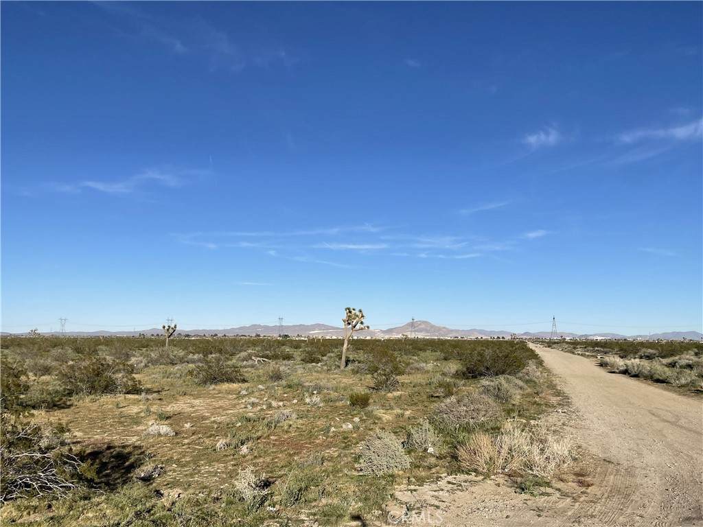 https://bt-photos.global.ssl.fastly.net/socal/orig_boomver_1_420040961-2.jpg