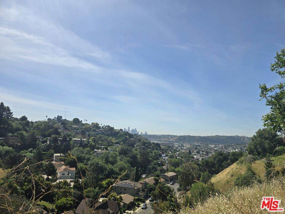 https://bt-photos.global.ssl.fastly.net/socal/orig_boomver_1_420157915-2.jpg