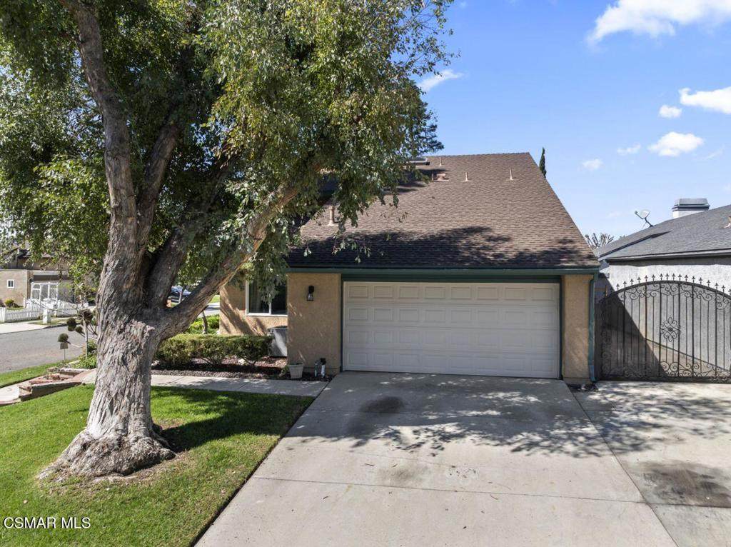 2461 Pinewood Place - Photo 1