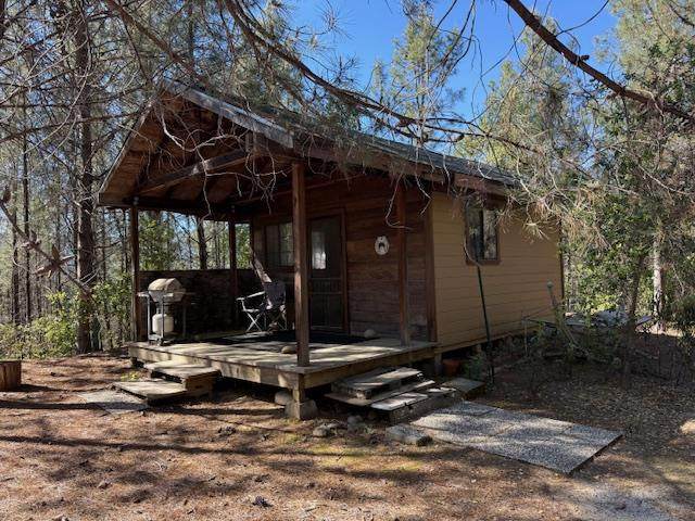 790040 Croy Road - Photo 1