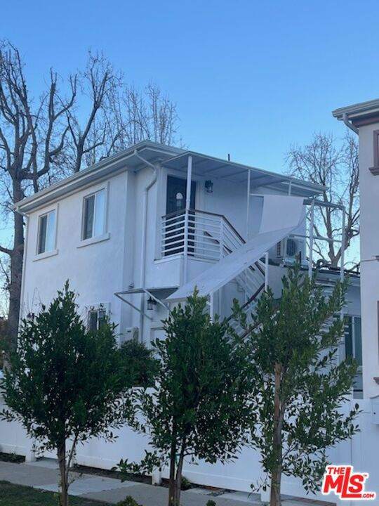 15524 Sylvan Street - Photo 1