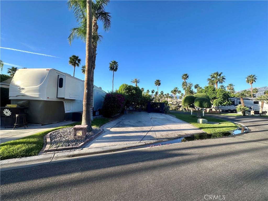 https://bt-photos.global.ssl.fastly.net/socal/orig_boomver_1_420279223-2.jpg