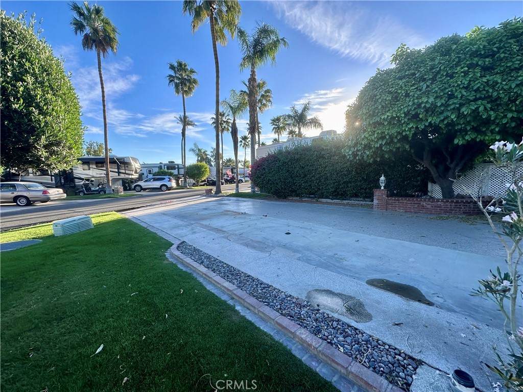 https://bt-photos.global.ssl.fastly.net/socal/orig_boomver_1_420279223-2.jpg