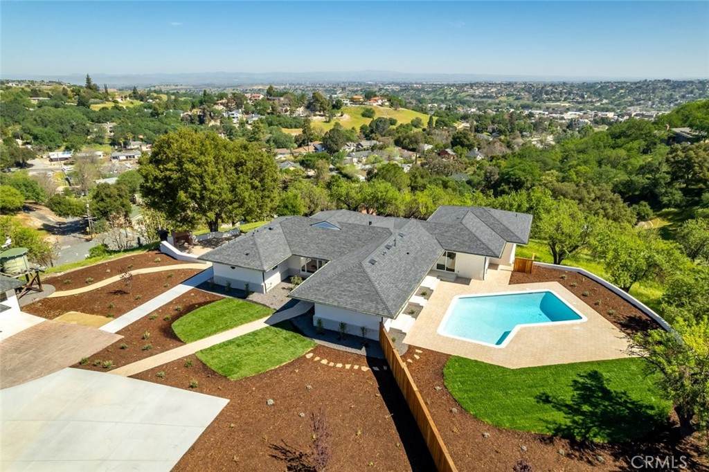 https://bt-photos.global.ssl.fastly.net/socal/orig_boomver_1_420294139-2.jpg