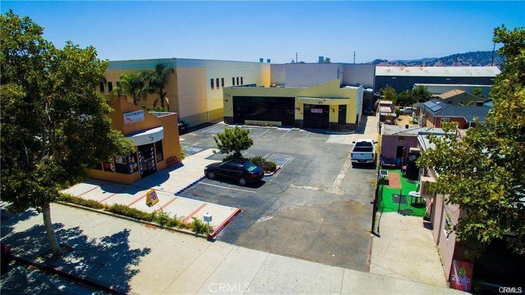 https://bt-photos.global.ssl.fastly.net/socal/orig_boomver_1_420412440-2.jpg