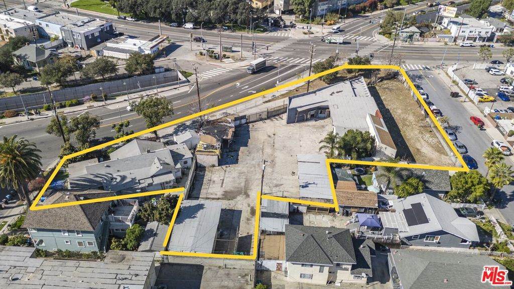 3810 Pasadena Avenue - Photo 1