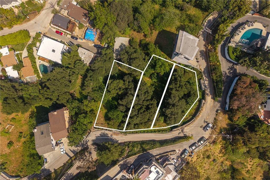8441 Grand View - Photo 1