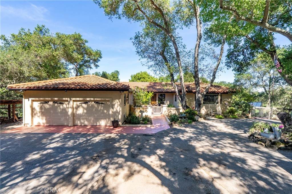 2180 San Fernando - Photo 1