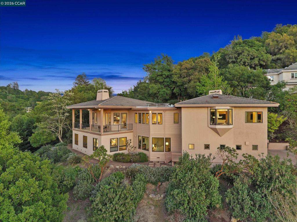 1 Gardiner Ct - Photo 1