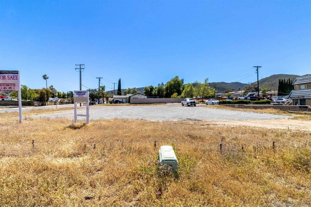 https://bt-photos.global.ssl.fastly.net/socal/orig_boomver_1_420691201-4.jpg