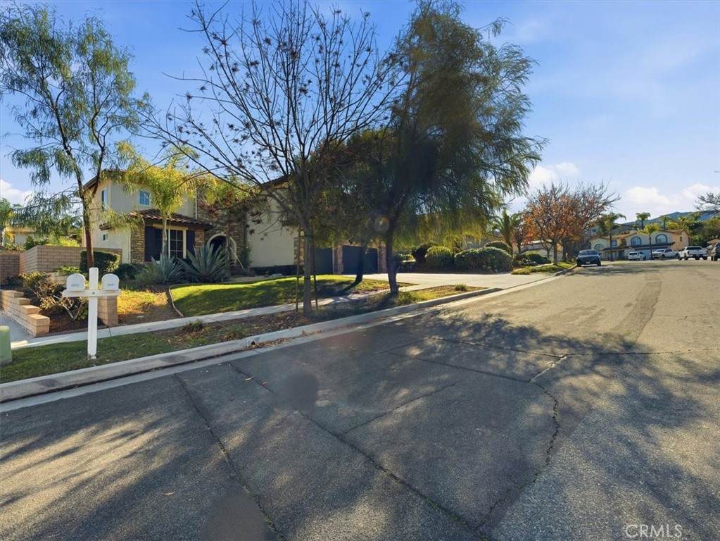 https://bt-photos.global.ssl.fastly.net/socal/orig_boomver_1_420966018-2.jpg