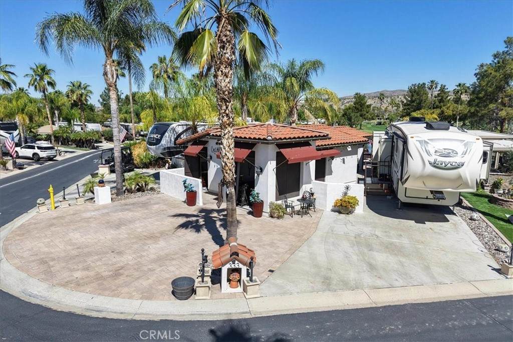 https://bt-photos.global.ssl.fastly.net/socal/orig_boomver_1_420971114-2.jpg