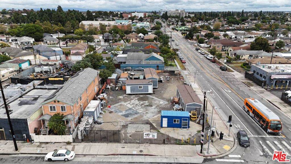 https://bt-photos.global.ssl.fastly.net/socal/orig_boomver_1_421073073-3.jpg