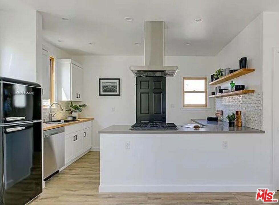 https://bt-photos.global.ssl.fastly.net/socal/orig_boomver_1_421357083-2.jpg
