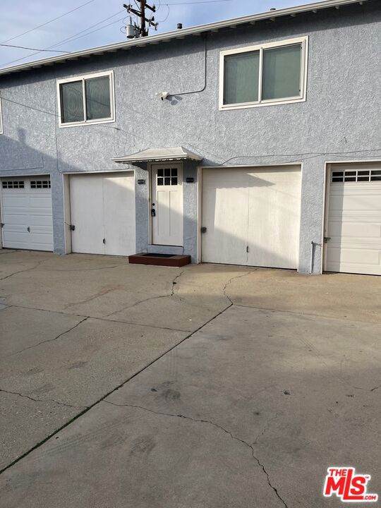 811 1/2 Nutwood Street - Photo 1