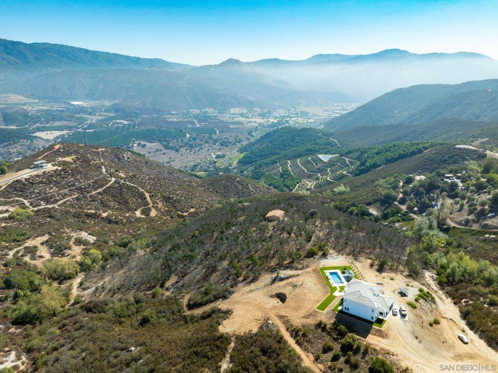 https://bt-photos.global.ssl.fastly.net/socal/orig_boomver_1_421499733-2.jpg