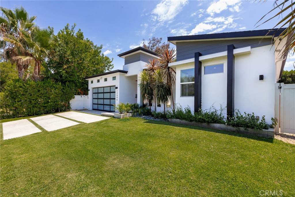 https://bt-photos.global.ssl.fastly.net/socal/orig_boomver_1_421578948-2.jpg