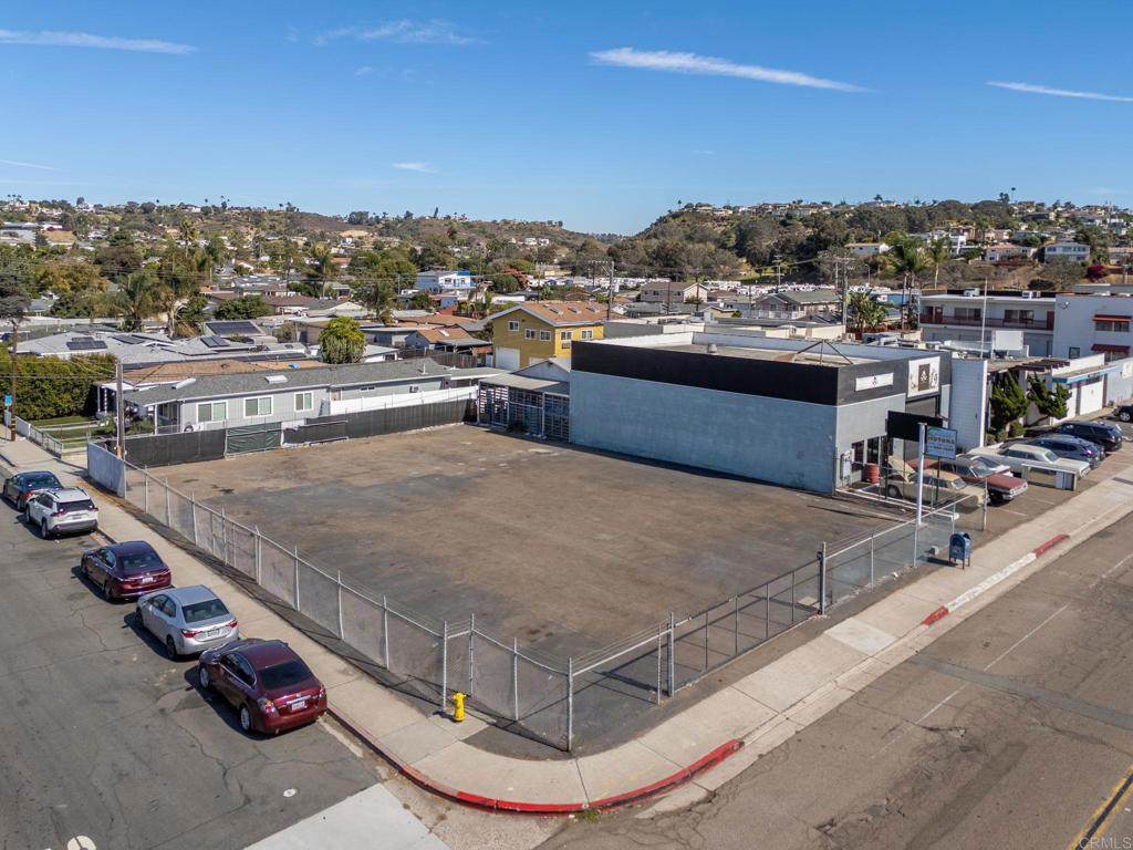 1485 Morena Boulevard - Photo 1