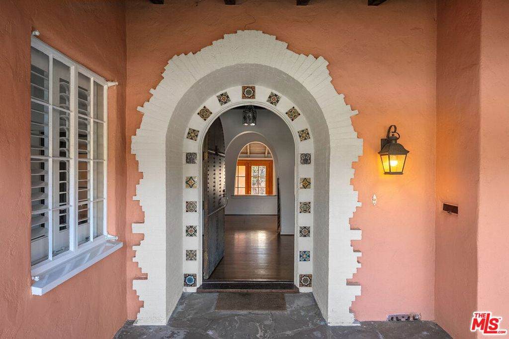 https://bt-photos.global.ssl.fastly.net/socal/orig_boomver_1_421739767-2.jpg