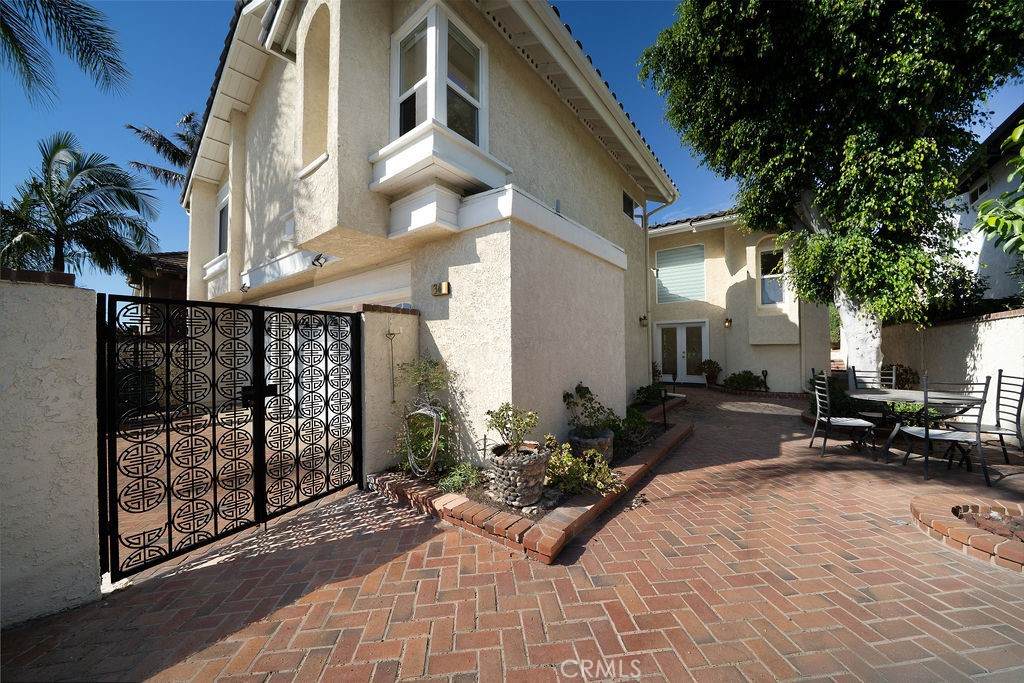 https://bt-photos.global.ssl.fastly.net/socal/orig_boomver_1_421763715-2.jpg