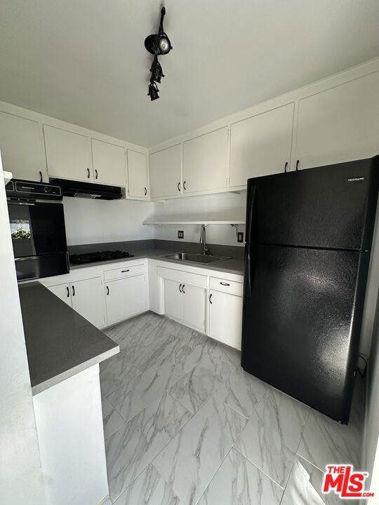 9018 Keith Avenue - Photo 1