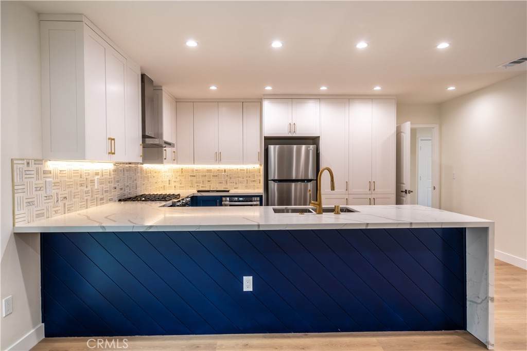 https://bt-photos.global.ssl.fastly.net/socal/orig_boomver_1_422130875-2.jpg