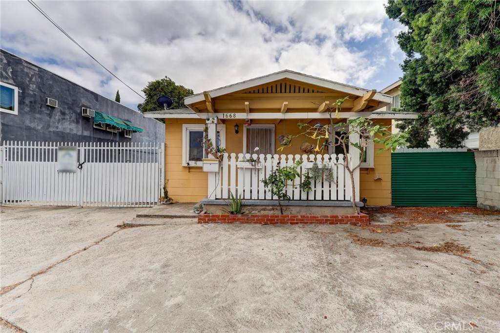 1668 Anaheim Street - Photo 1