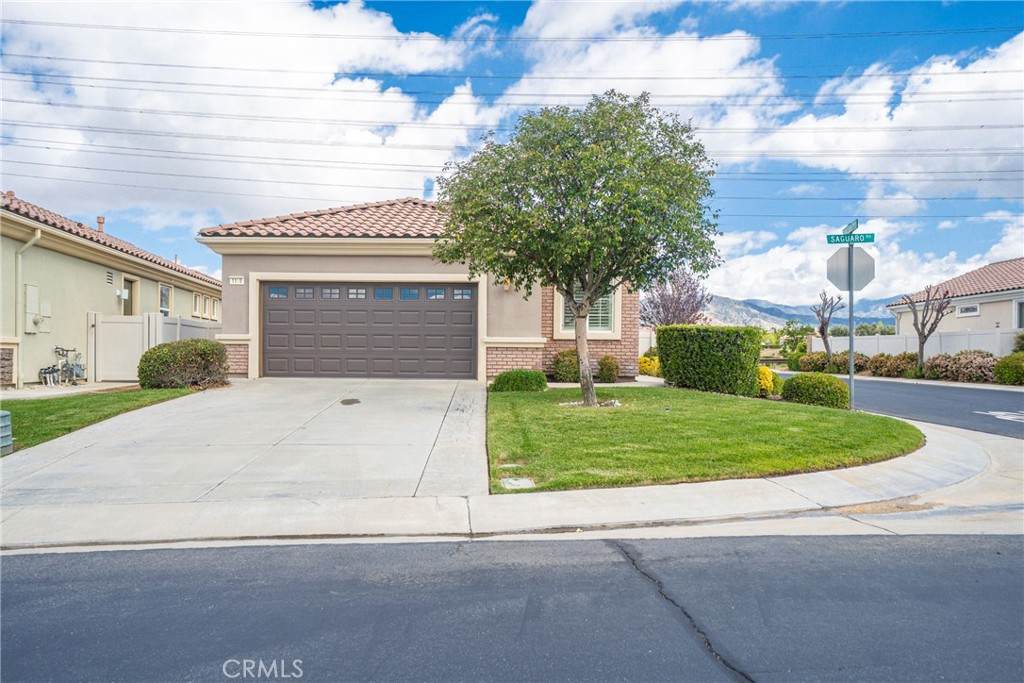 1168 Saguaro Rd - Photo 1
