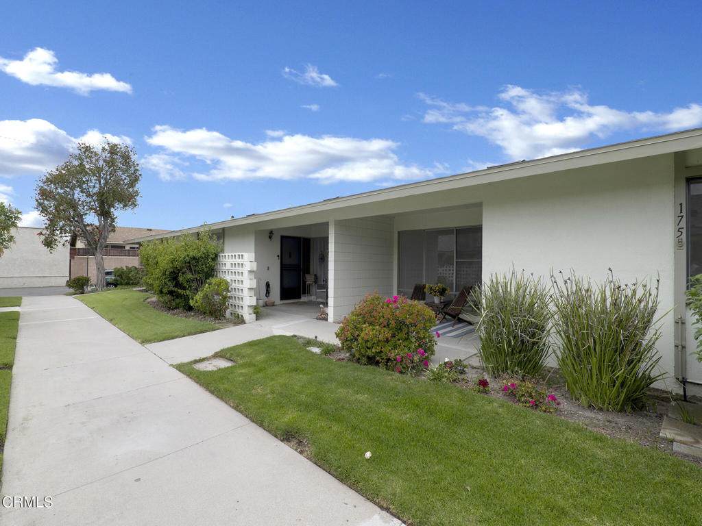 175 Bowling Green - Photo 1