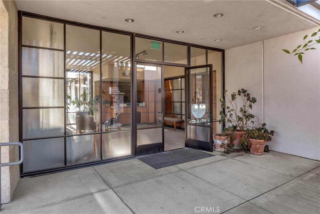 https://bt-photos.global.ssl.fastly.net/socal/orig_boomver_1_422190361-2.jpg