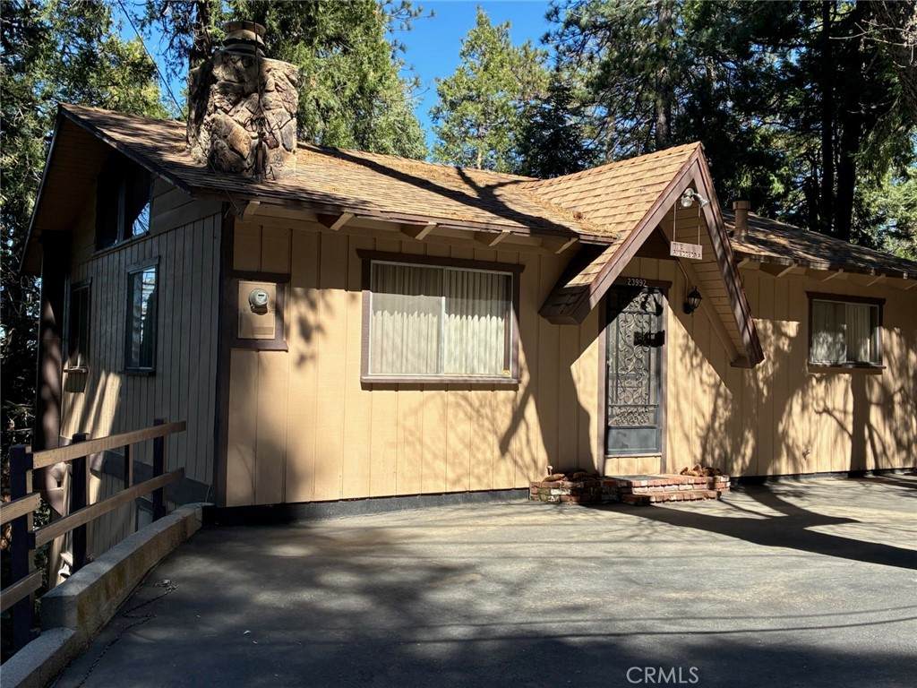 23992 Lakeview Dr. - Photo 1