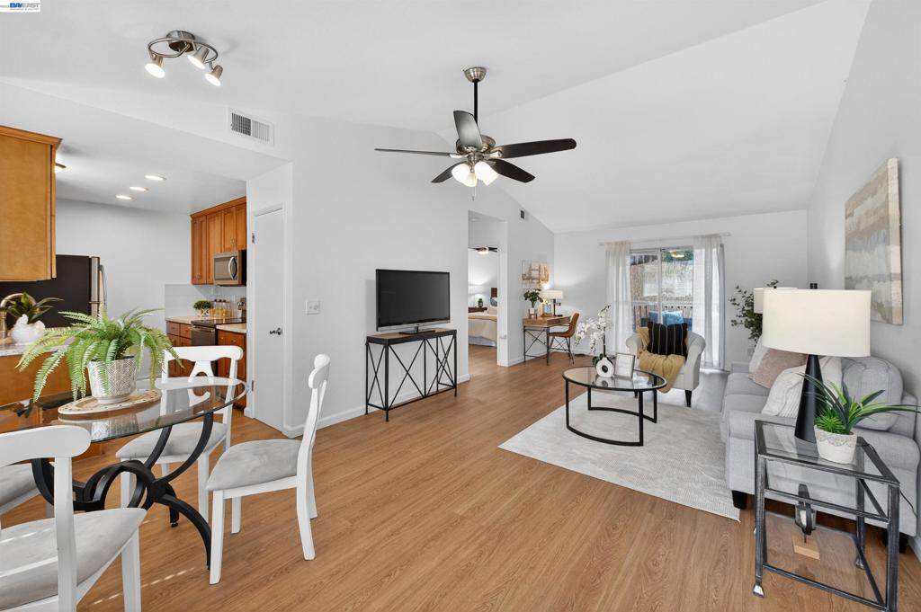 74 Peters  Ave - Photo 1