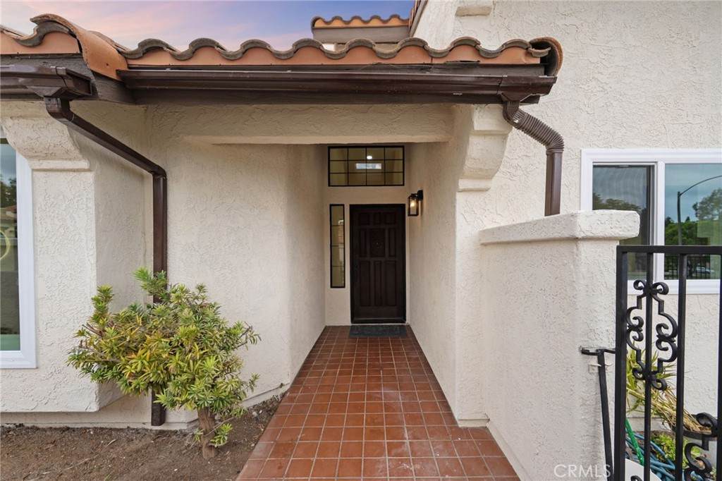 https://bt-photos.global.ssl.fastly.net/socal/orig_boomver_1_422225409-2.jpg