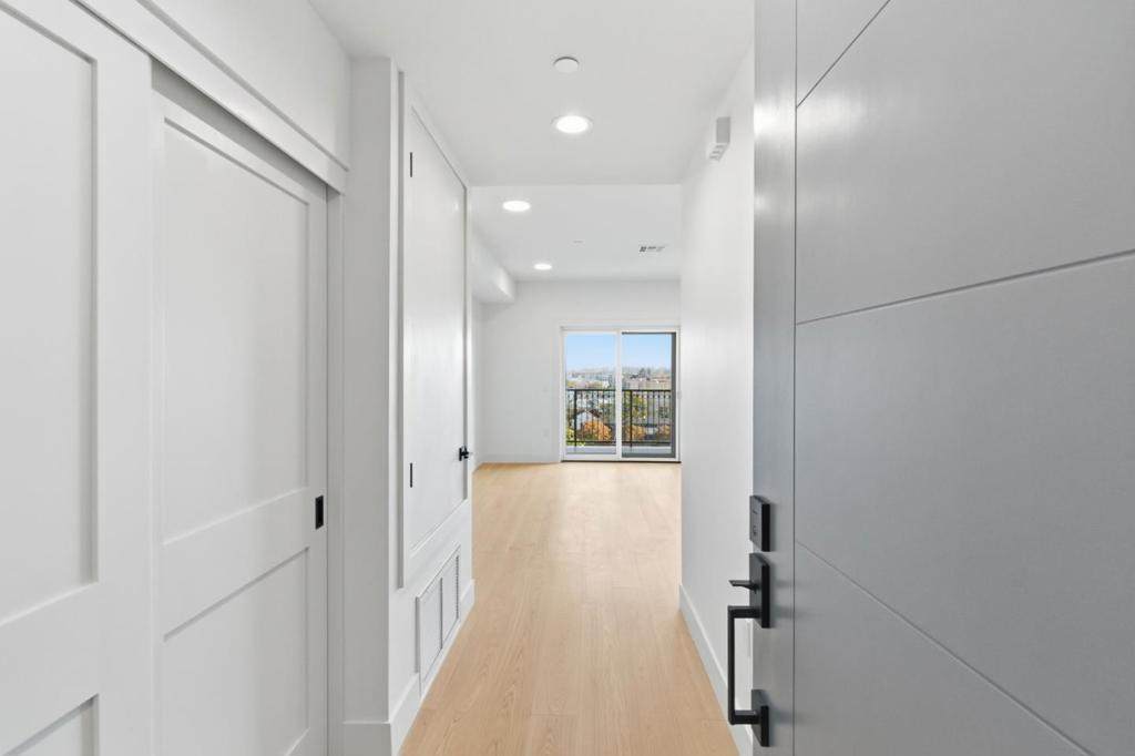 560 El Camino Real - Photo 1