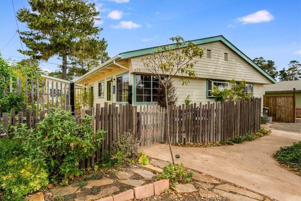 673 Ashby - Photo 1