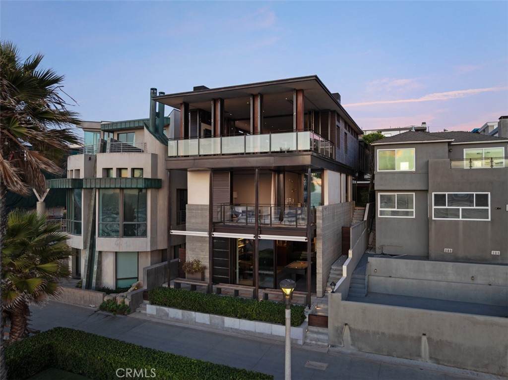 https://bt-photos.global.ssl.fastly.net/socal/orig_boomver_1_422235900-2.jpg